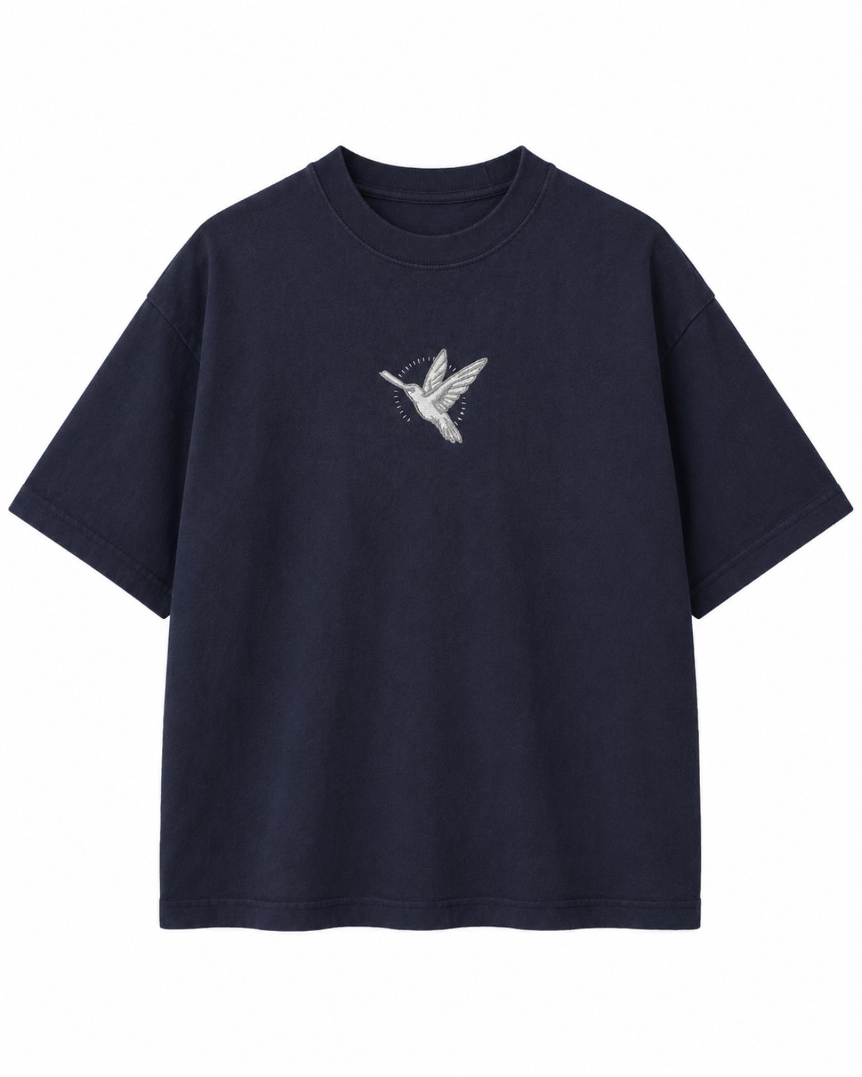 Camisa oversize azul marino con colibrí bordado